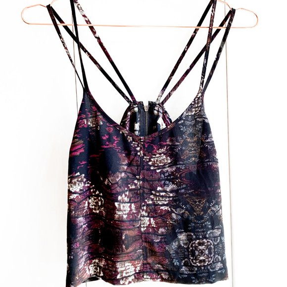 silence + noise / urban outfitters crop top - Picture 2 of 5